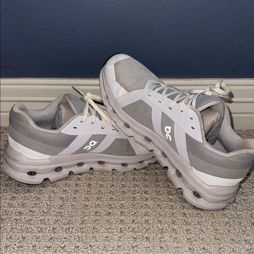On Running Dual-Tone Athletic Shoes